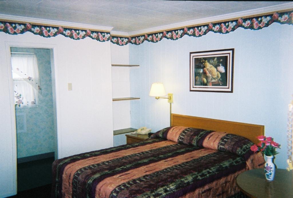 Rainbow Motel 몬트필리어 객실 사진